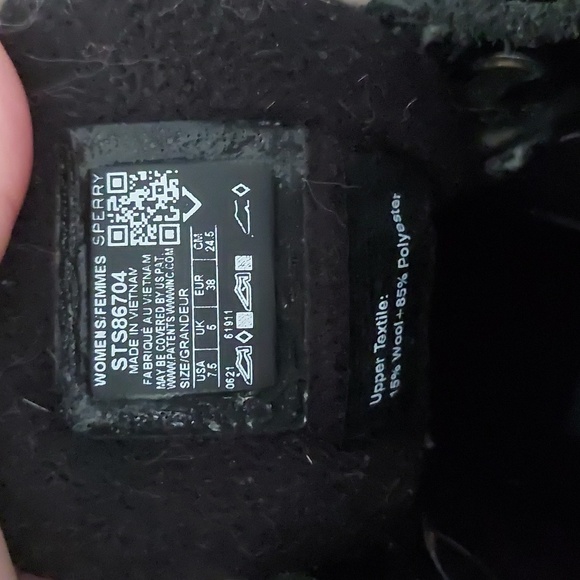 Size 7.5 Sperry winter boot - Picture 4 of 4